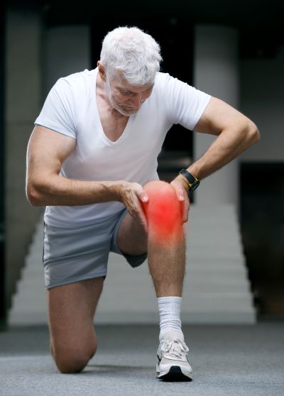 5 “Kneed-to-Know" Knee Facts: How Acorn Stairlifts Relieves Your Knee Pain
